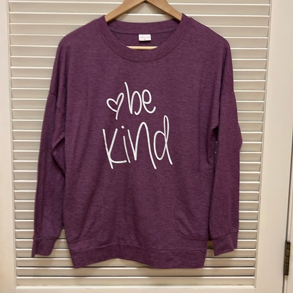 "Be Kind" Tee Shirt in Purple, Size Small, GUC - Picture 3 of 13
